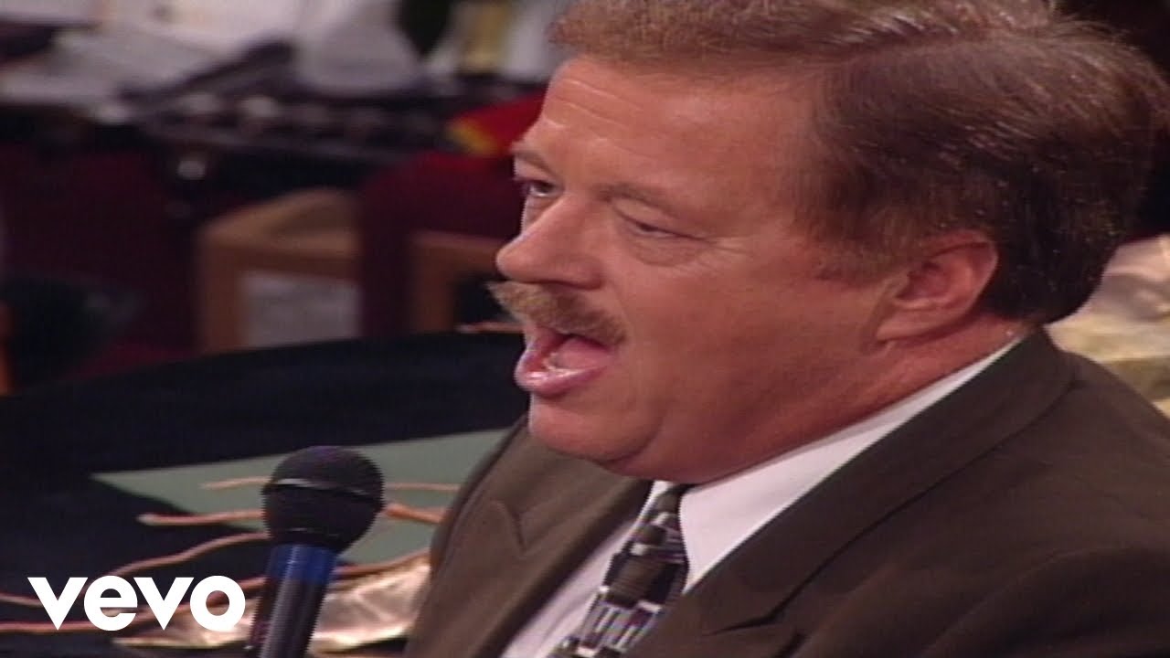 Bill & Gloria Gaither - It Is Well With My Soul [Live] ft. Larry Ford