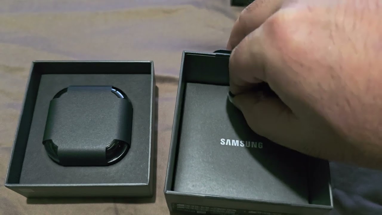 Samsung Galaxy Buds 4 Pro Unboxing compared to Galaxy Buds Pro