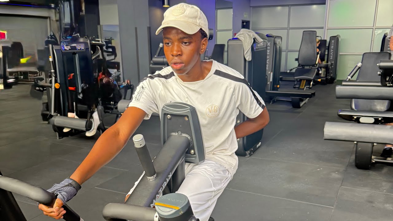 Gym With Me | Staying Consistent Even When It’s Hard