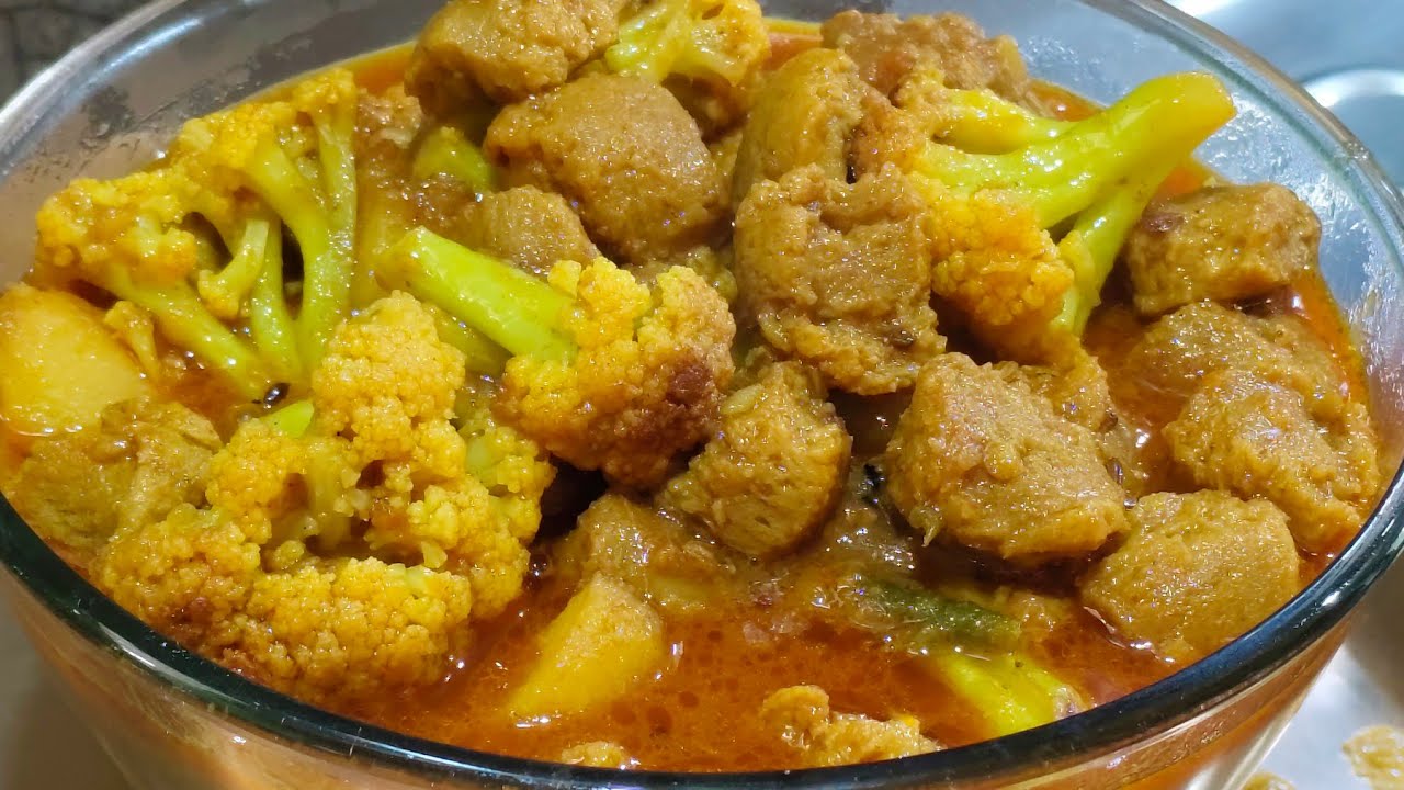 সম্পুর্ণ নিরামিষ আলু ফুলকপি সয়াবিনের রসা ||Aloo fulkopi soyabeen curry nirimish recipe ||