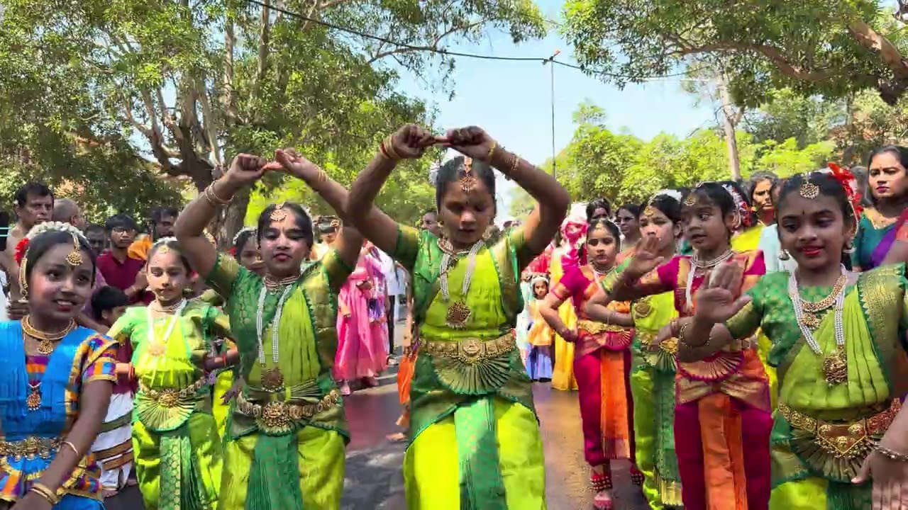 Dance Bharathanatyam Sydney Vinayagar Temple Ther Tiruviza Tamil Australia 202601 Nigazhini IMG 8788