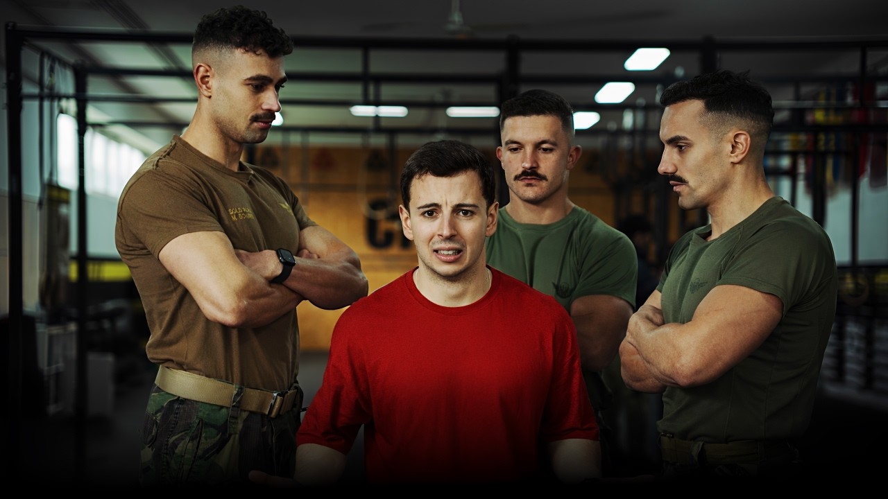 MILITARES VS BODYBUILDERS - QUEM É MAIS FORTE?
