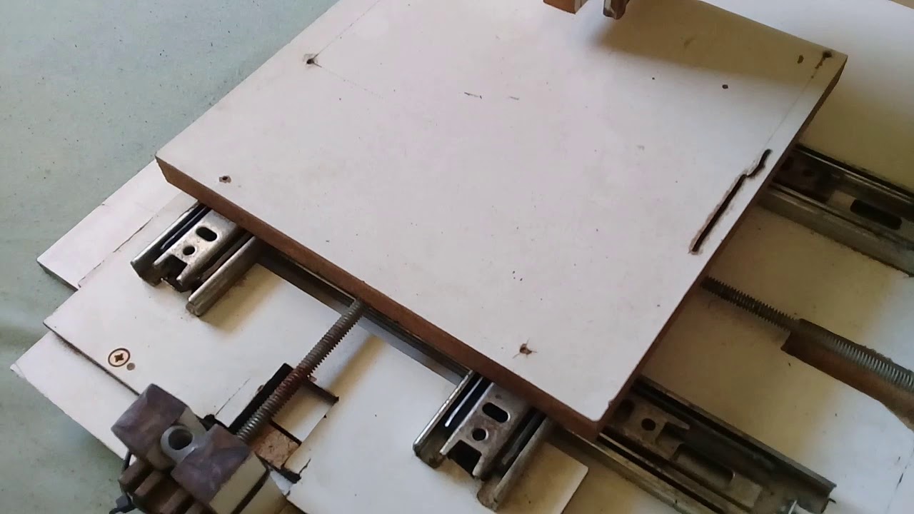 CNC Caseira Parte 8 - Acoplamento flexivel + Motor Funcionando!!! #AdryctorProjetos