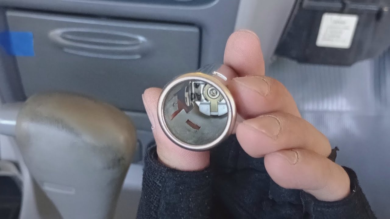 How to install and remove Cigarette Power Outlet Socket 1998-2002 Toyota Corolla