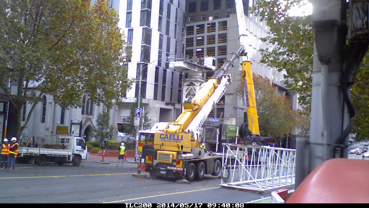 Sergi - Tower crane removal at APM