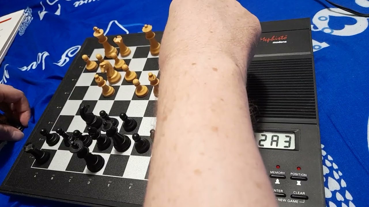 Playing ABC Gambit Against Mephisto Modena