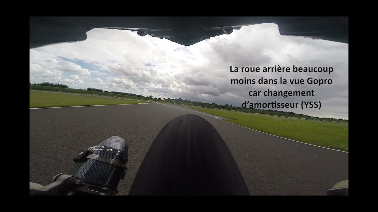 Roulage piste 125 CBR - Vendeuvre (+ collision)