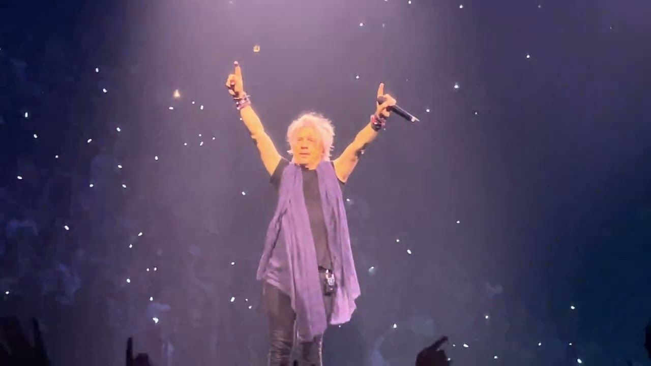 Indochine - Zénith Cournon 14 novembre 2025 - L'aventurier