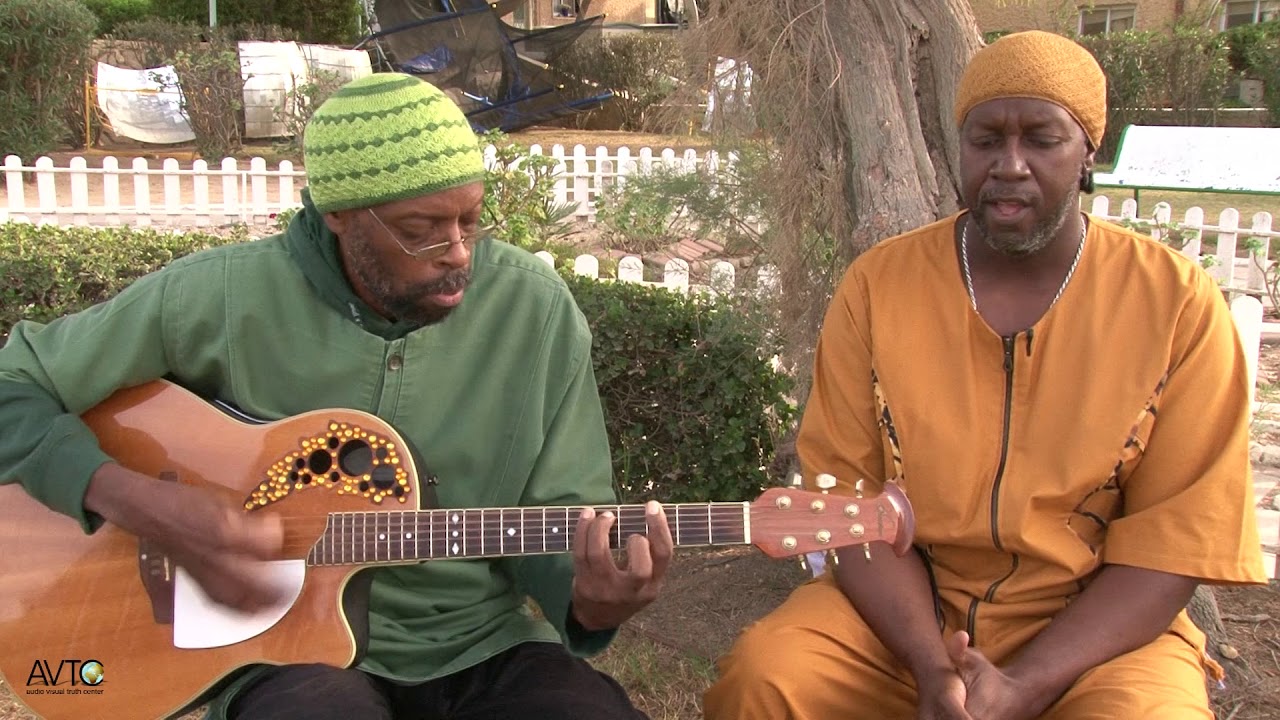 OVADYAH SINGS FROM DIMONA