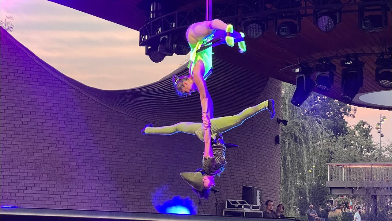 Loops - Duo Passion - Neverland by Zendaya 