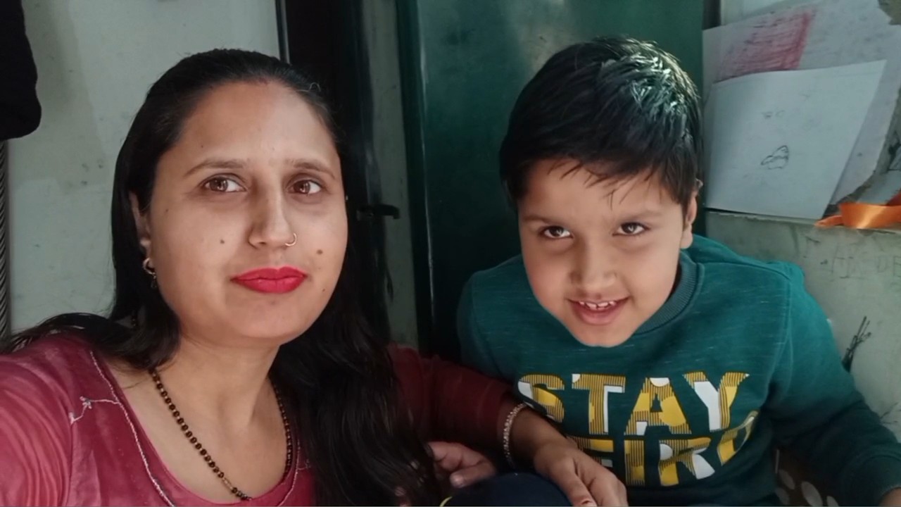 एक गहन विषय पर मां बेटे की चर्चा हुई