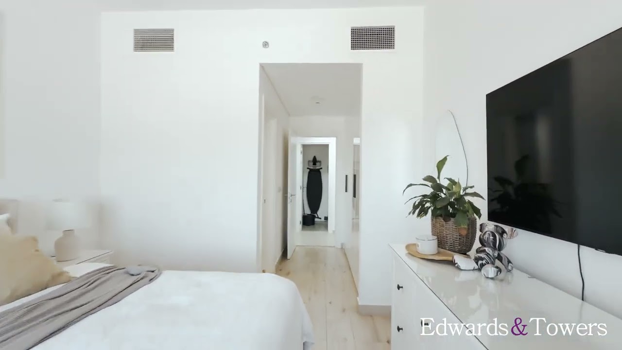 2 Bedrooms in Al Andalus Building | For Sale