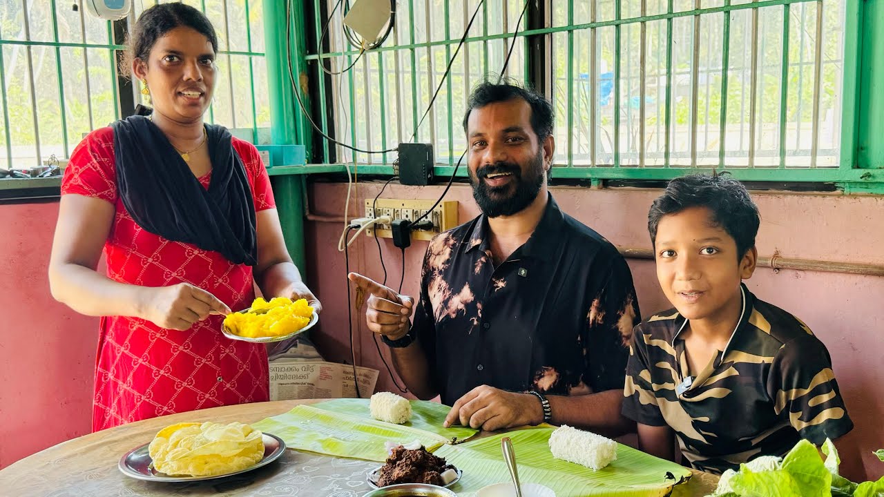 രാവിലെ പത്തു മണിക്ക് കിടിലോസ്ക്കി ചിക്കൻ  പെരട്ടും കപ്പയും | street food kerala | Food Vlog
