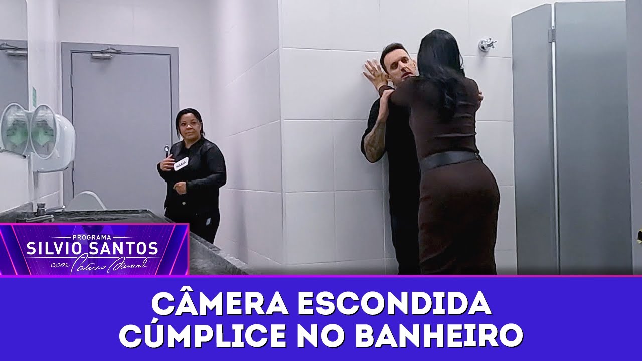 C&uacute;mplice no Banheiro - com Rodrigo Capella e Helen Ganzarolli | C&acirc;meras Escondidas (06/07/25)