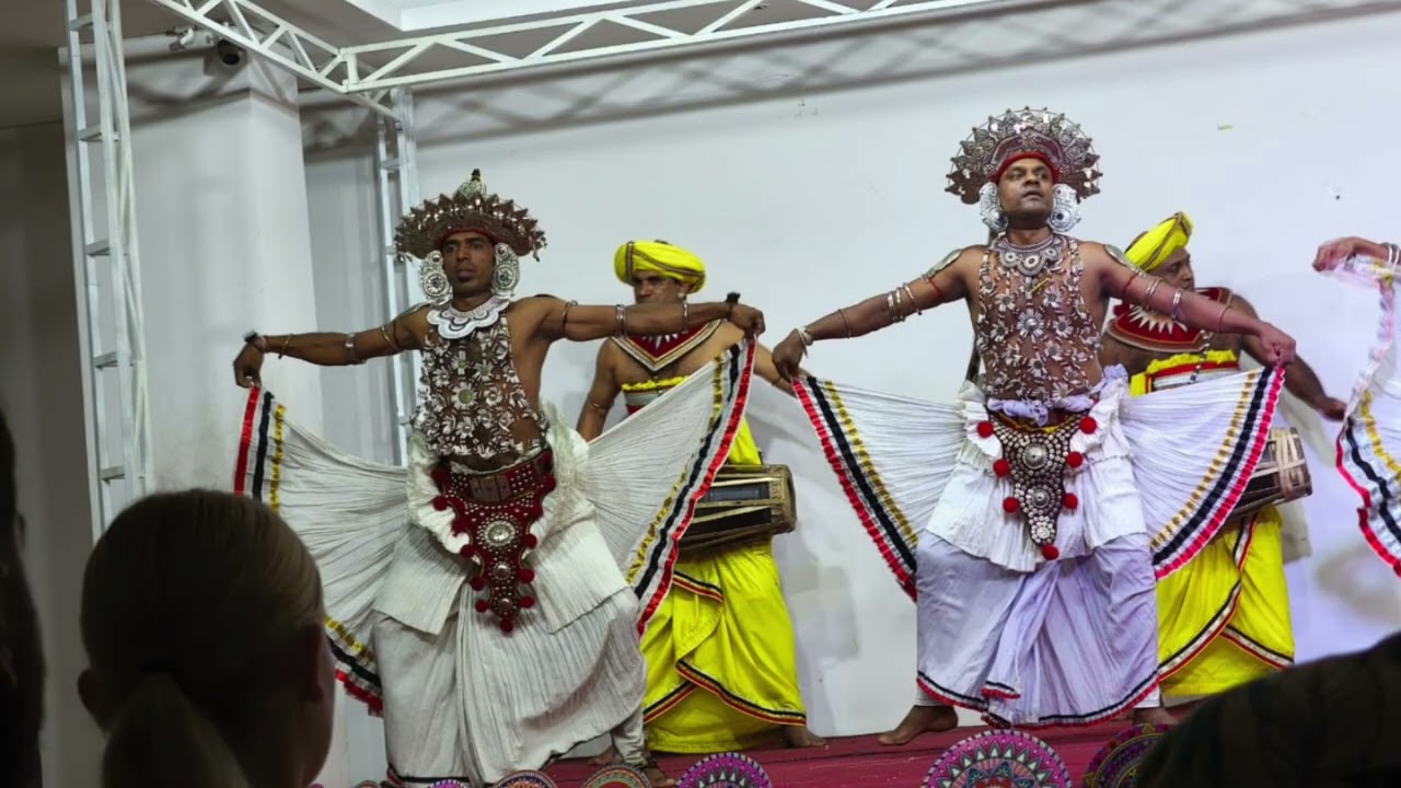 கதிர்காம முருகனை வணங்கி ஆடும் நடனம்/Srilanka/