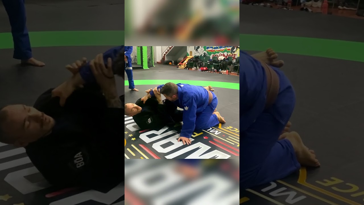 Comment finaliser en cl&eacute; en de bras si on te passe la demi garde #espritmma #mma #jjb
