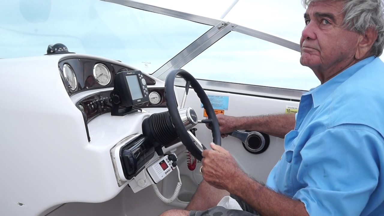 Hurricane 217 Sundeck 2002 with Yamaha 115 Four Stroke