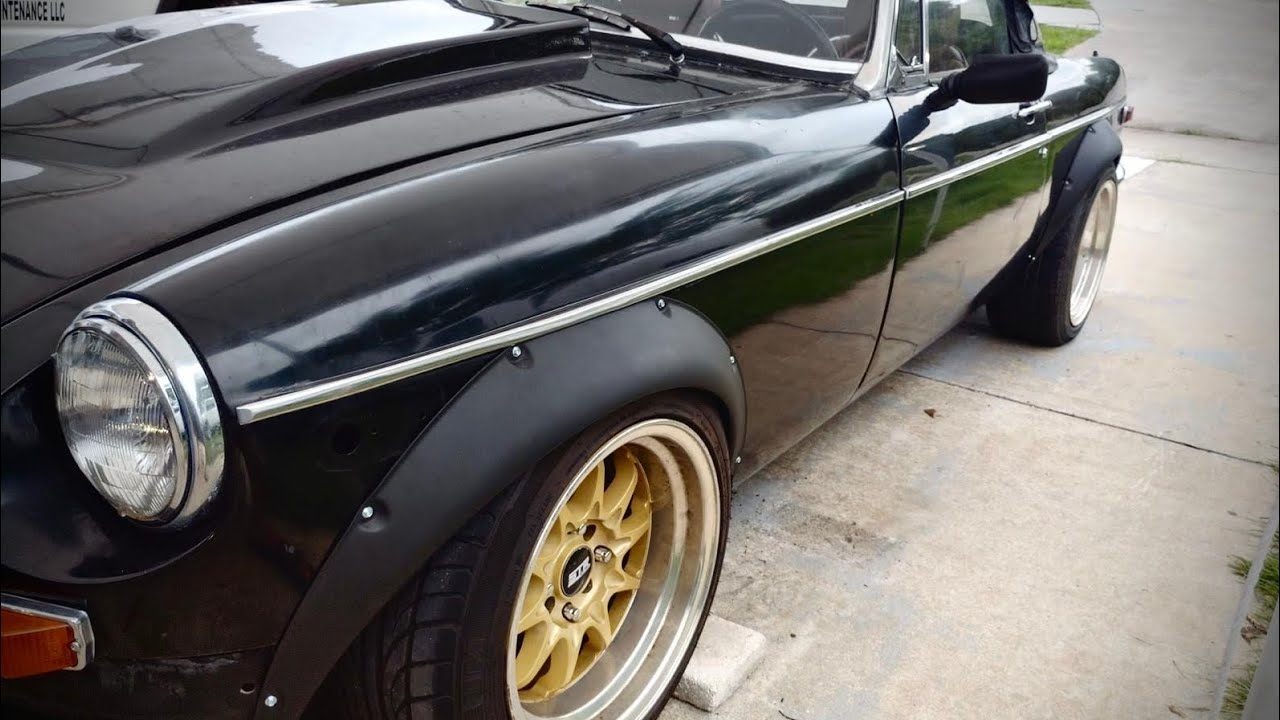 MGB widebody flares & first drive
