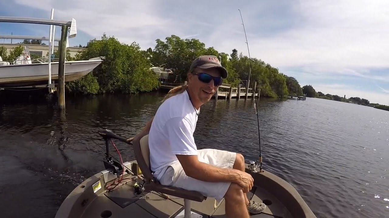 Fishing from a Round Boat