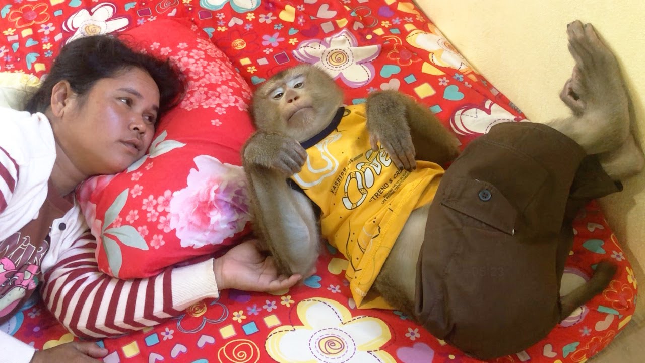 Little Jason Intentionally Upset When Mom In Blanket
