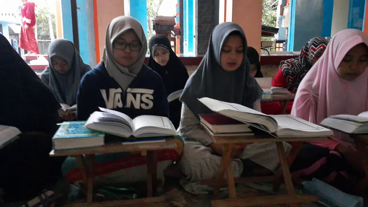 MUSYAFAHAH RIWAYAT HISYAM ANIBNI AMIR ASY-SYAMI PTIQ AL-FURQON