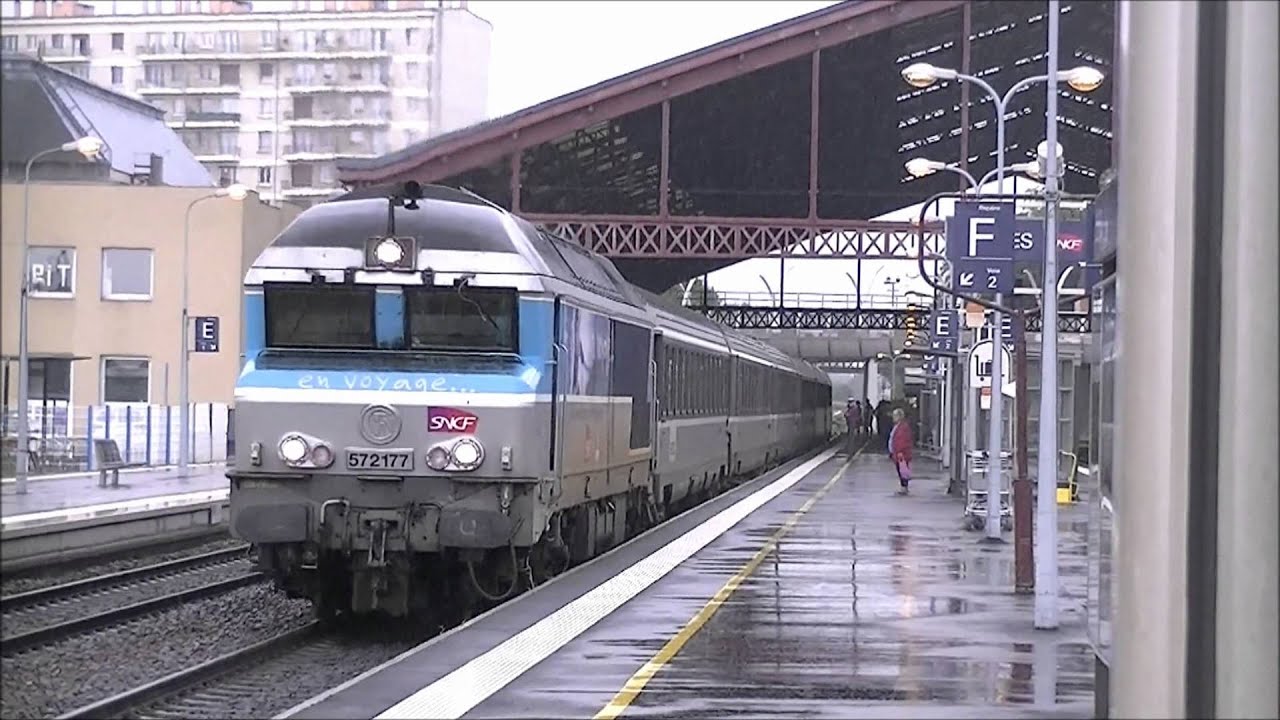 Sur la ligne 4 SNCF Paris-Troyes-Mulhouse-Bale en Gare de Troyes. 6 et 10/07/2012