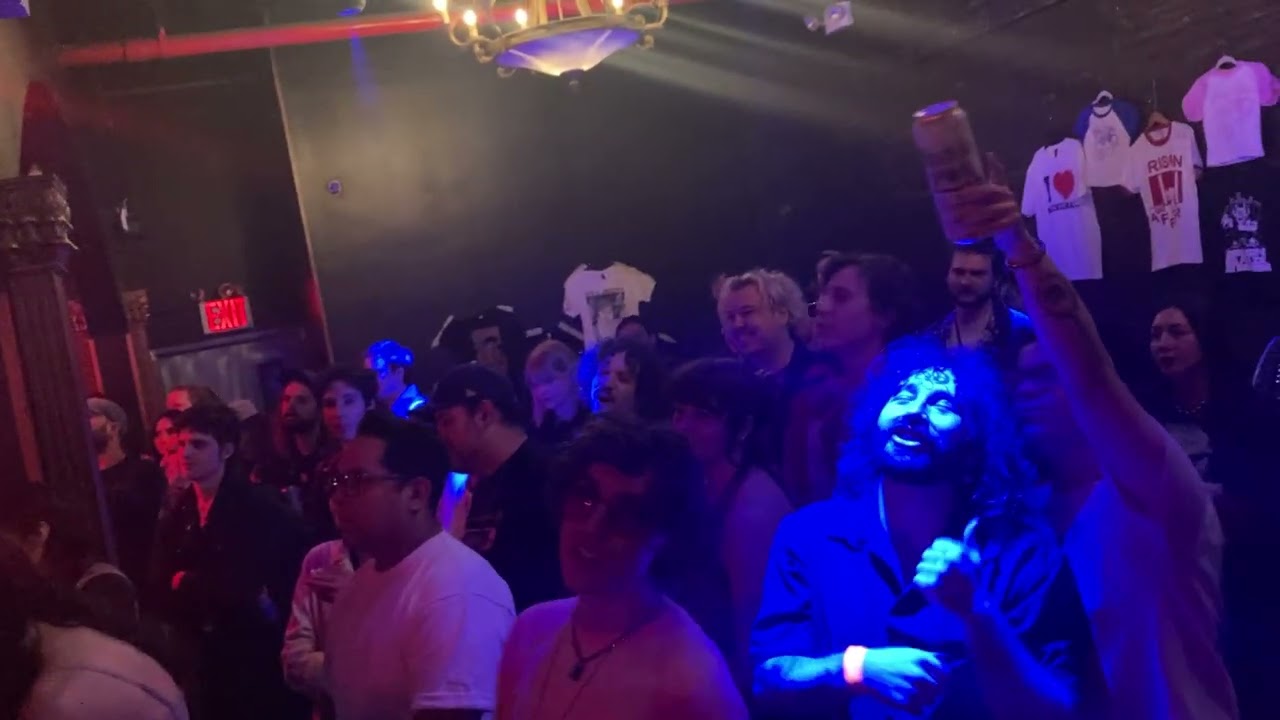 Jim E. Brown live - the Meadows, Brooklyn 5/2025 - Linger, The Cranberries cover Jilted John
