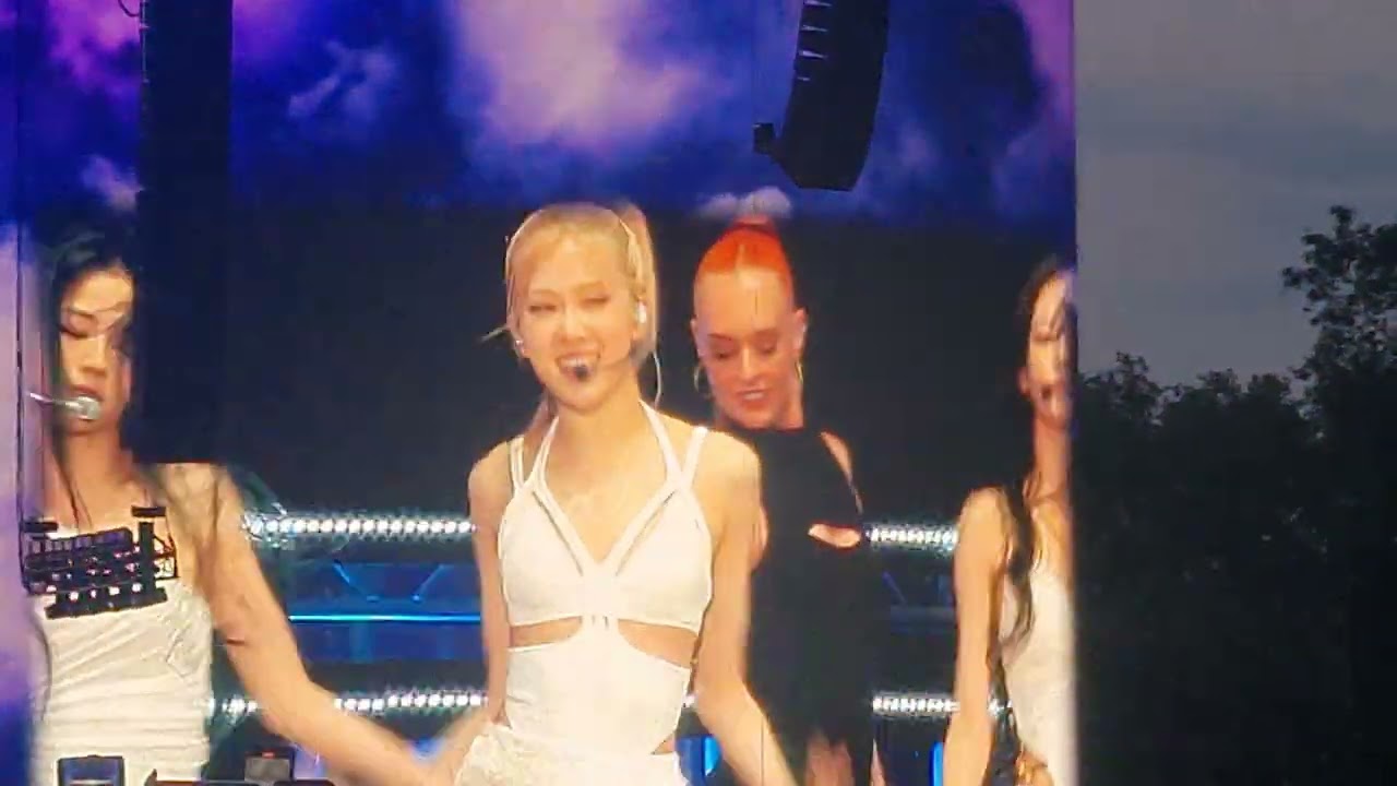 020723 BlackPink BST Hyde Park Festival London 2023 - Member Intro + HYLT + Pretty Savage + Kick It
