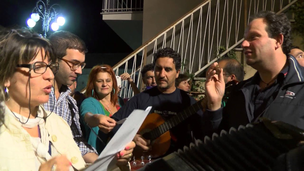 Serenata strepitosa con banchetto finale