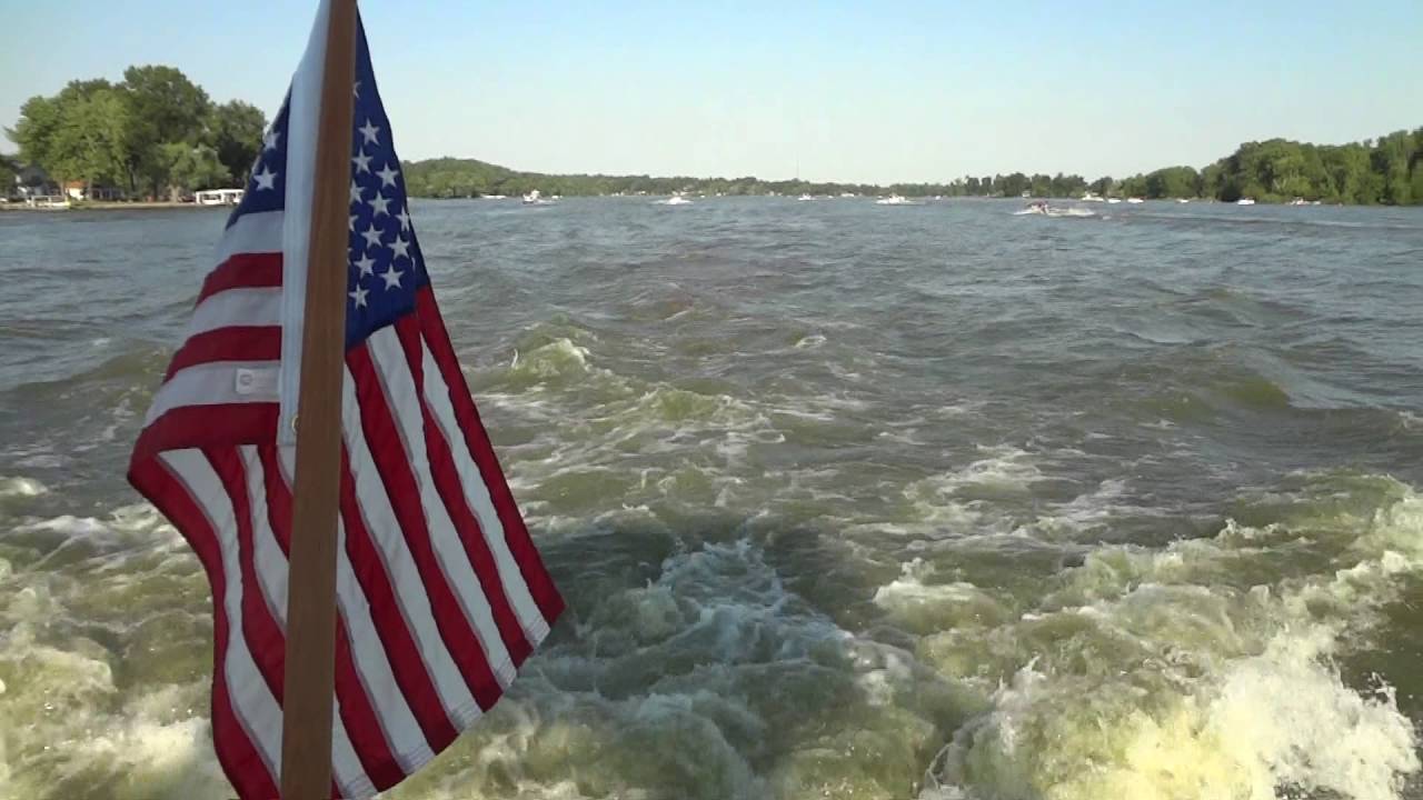 Buckeye Lake Cruising in a 1988 2655 Bayliner Ciera Sunbridge