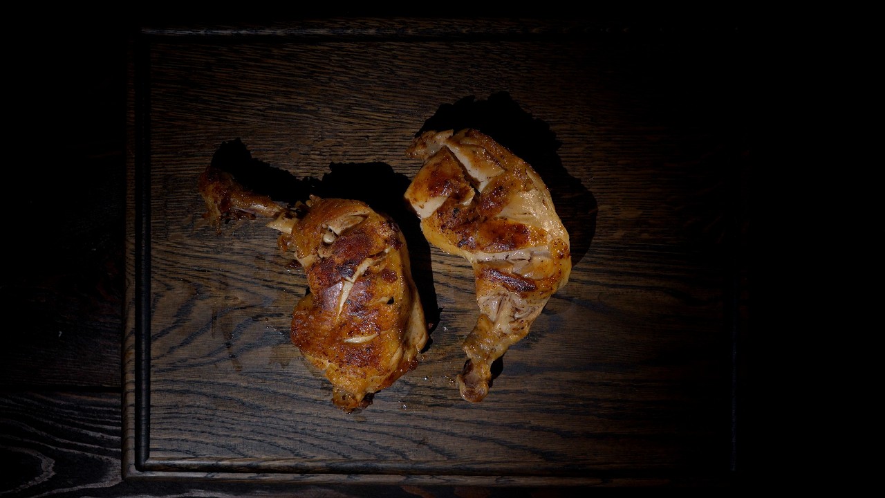 ASMR Cooking Sounds 🔥 Crispy Chicken Thighs in Pan | No Talking, Dark Kitchen Ambience