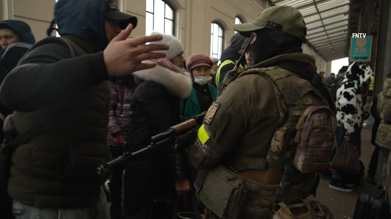 Refugees Flood Lviv Train Station - Authorities Discuss Evacuation Operations