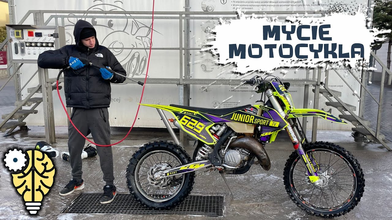 Jak prawidłowo umyć motocykl enduro cross