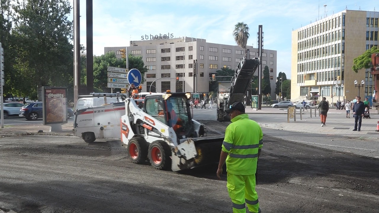 El Tour, excusa per asfaltar els trams de carrer més malmesos