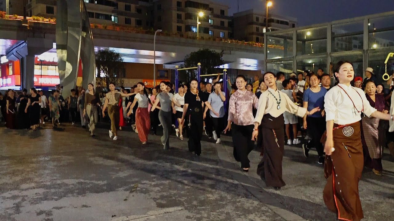 Tibetan dance 《藏北双湖传统风情舞蹈联唱》