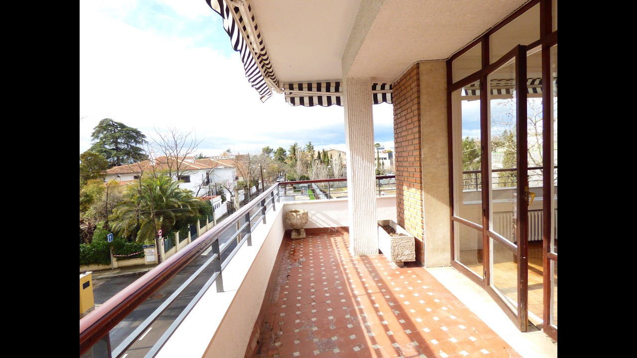 Vivienda de lujo. TERRAZA. 5 Dorm, 3 Baños, Salón-Comedor, Cocina, Puerta Hierro Dehesa de la Villa.