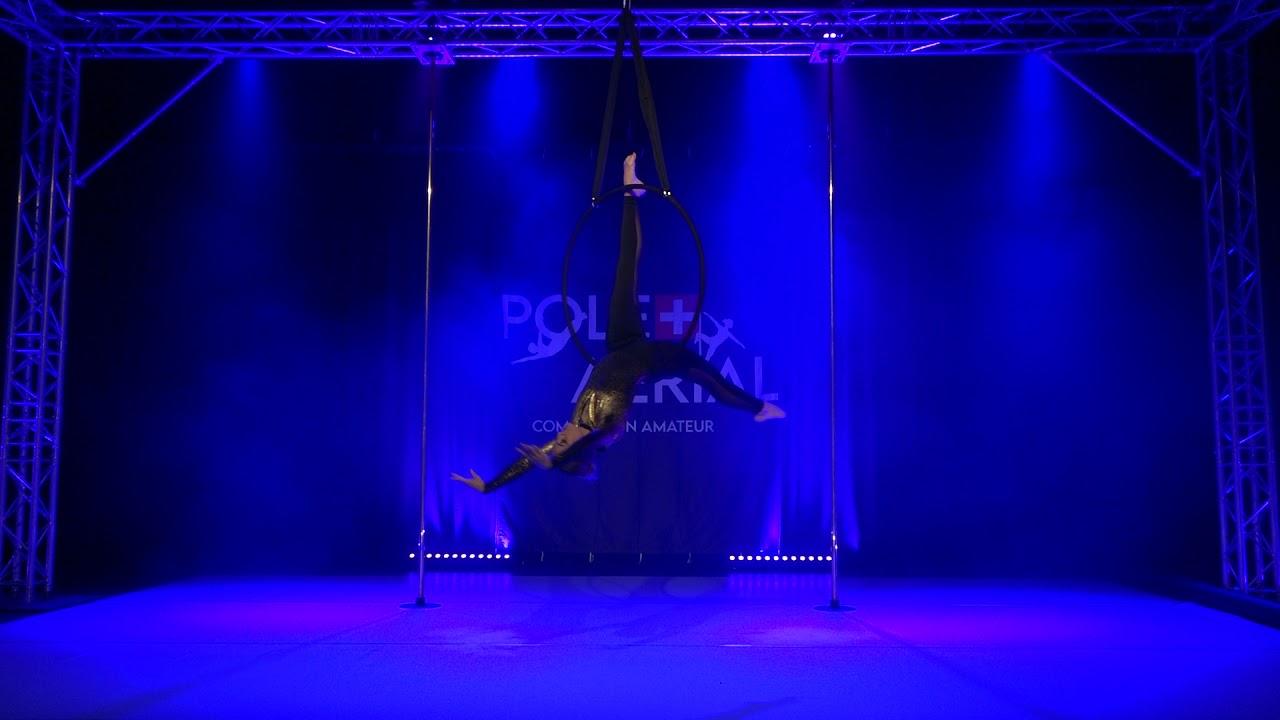Céline  Mouret - Aerial Hoop Amateur 2 - Solo - Senior