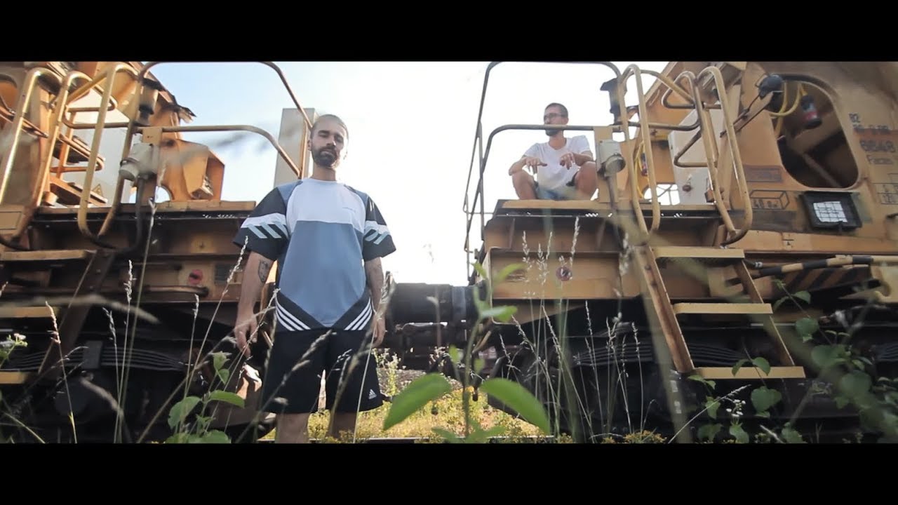 LeoLex & L One - Die unertr&auml;gliche Komplexit&auml;t des Seins [Official Video]