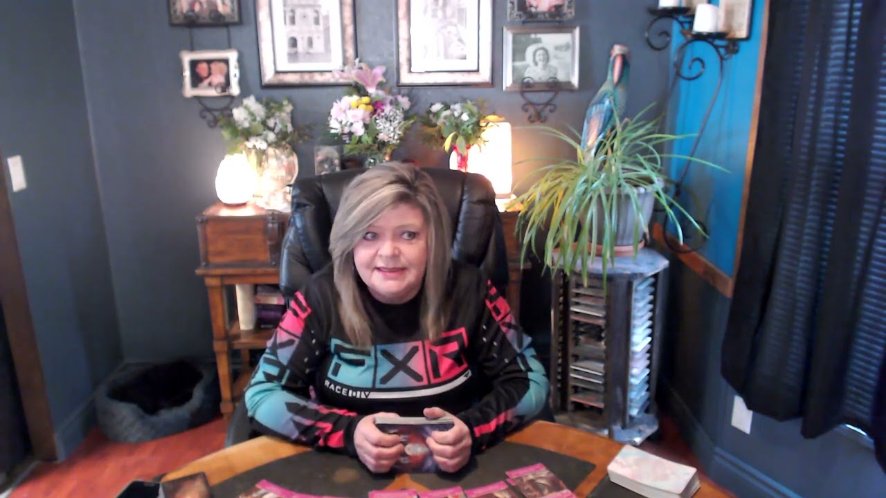 GEMINI MAY 31 THIS EMPORER HAS NO FEELINGS FOR THIS KARMIC/NEITHER DOES THE KARMIC!