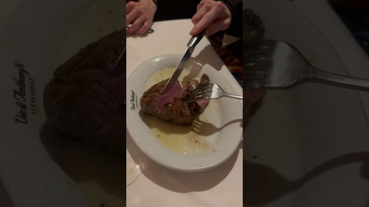Vic & Anthony&rsquo;s steakhouse Las Vegas! Oysters, crabcakes, Filet!  Delicious!