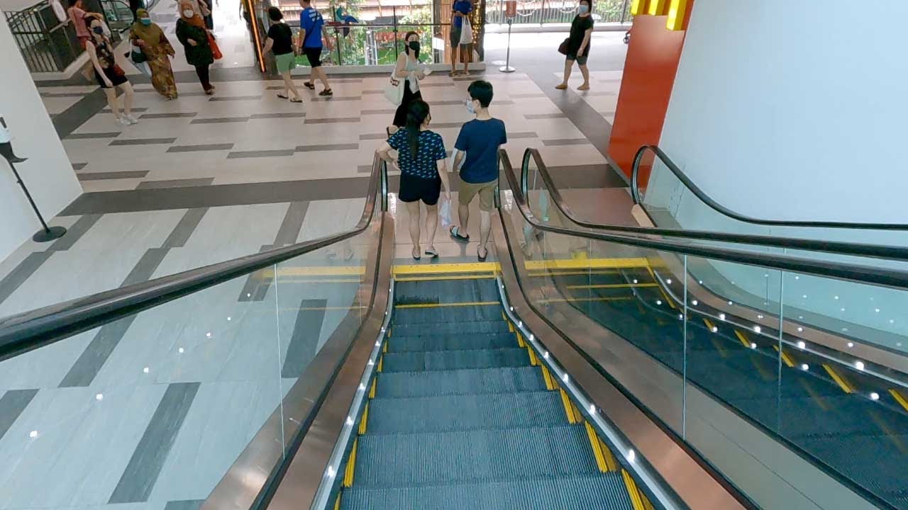 Singapore Northshore Plaza 1 moving stairways
