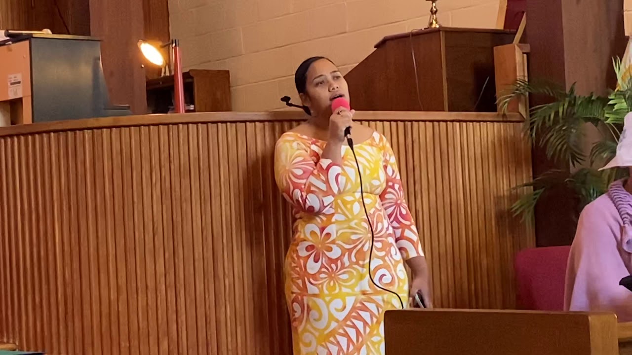Misiogale singing during our joint church service with First Christian Church. Tasi le Loto.