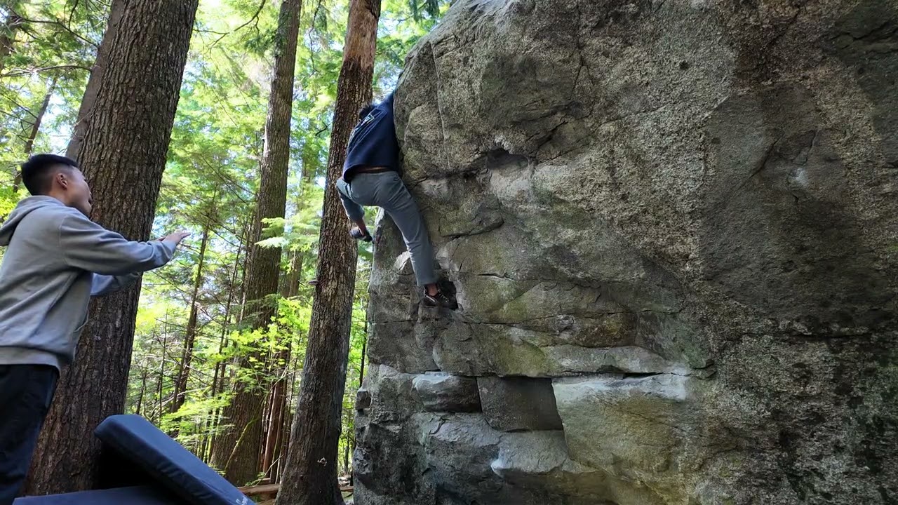 Sloppy Poppy, V4, Squamish, BC, Canada