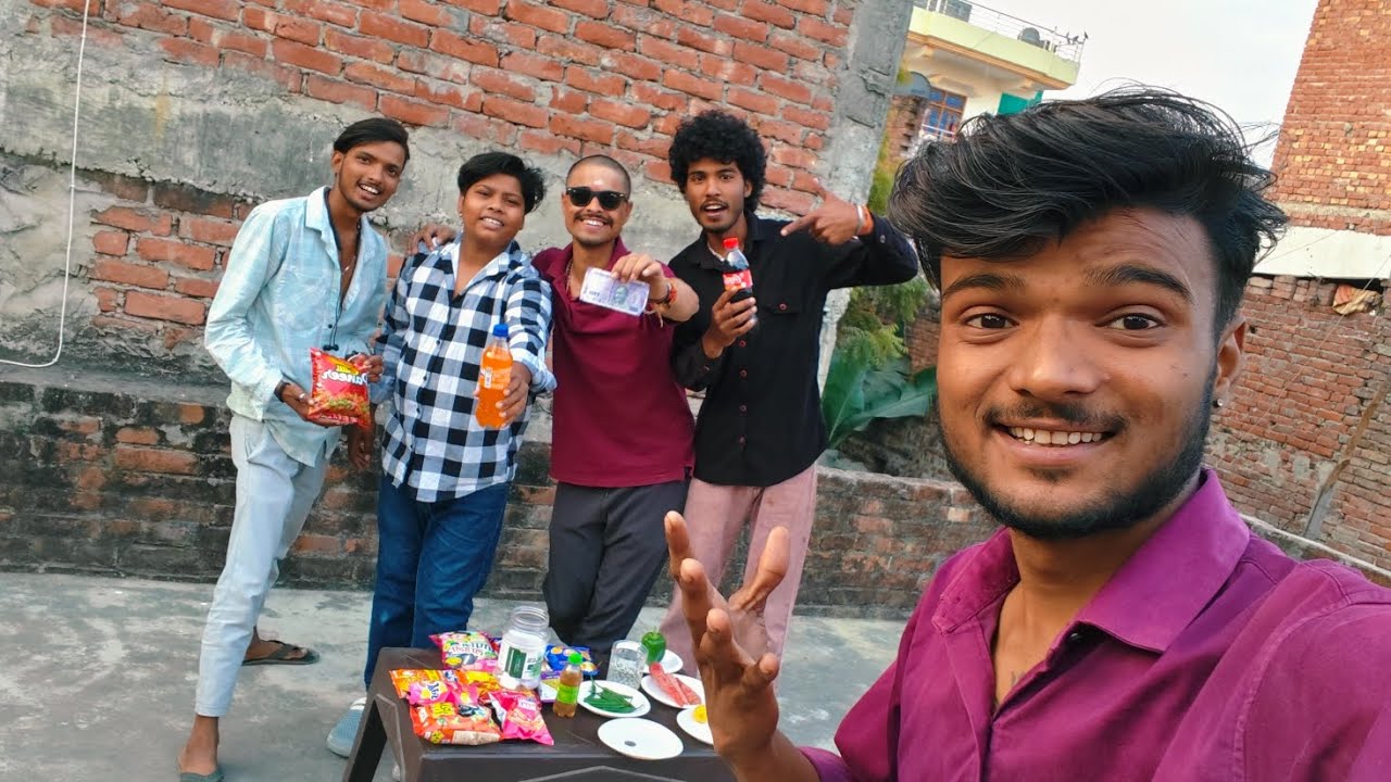 सोनू भाई की फूटी किस्मत! 🌶️ मिर्च खाकर बीच सड़क पर किया जबरदस्त डांस 🕺 