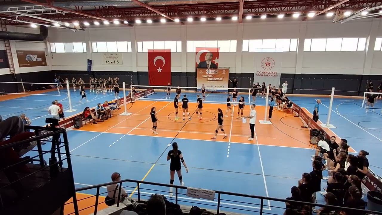 Set Voleybol - Vakıfbank küçük Zafer kupası 