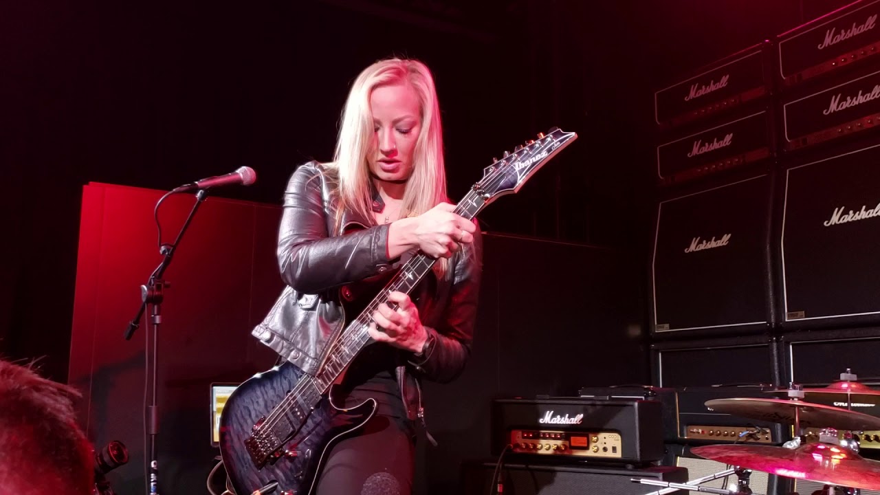 NITA STRAUSS! At NAMM 2020 Day # 2 At The Anaheim Convention Center In Anaheim,Ca.! 1-17-20!🎸🎸🤘🤘