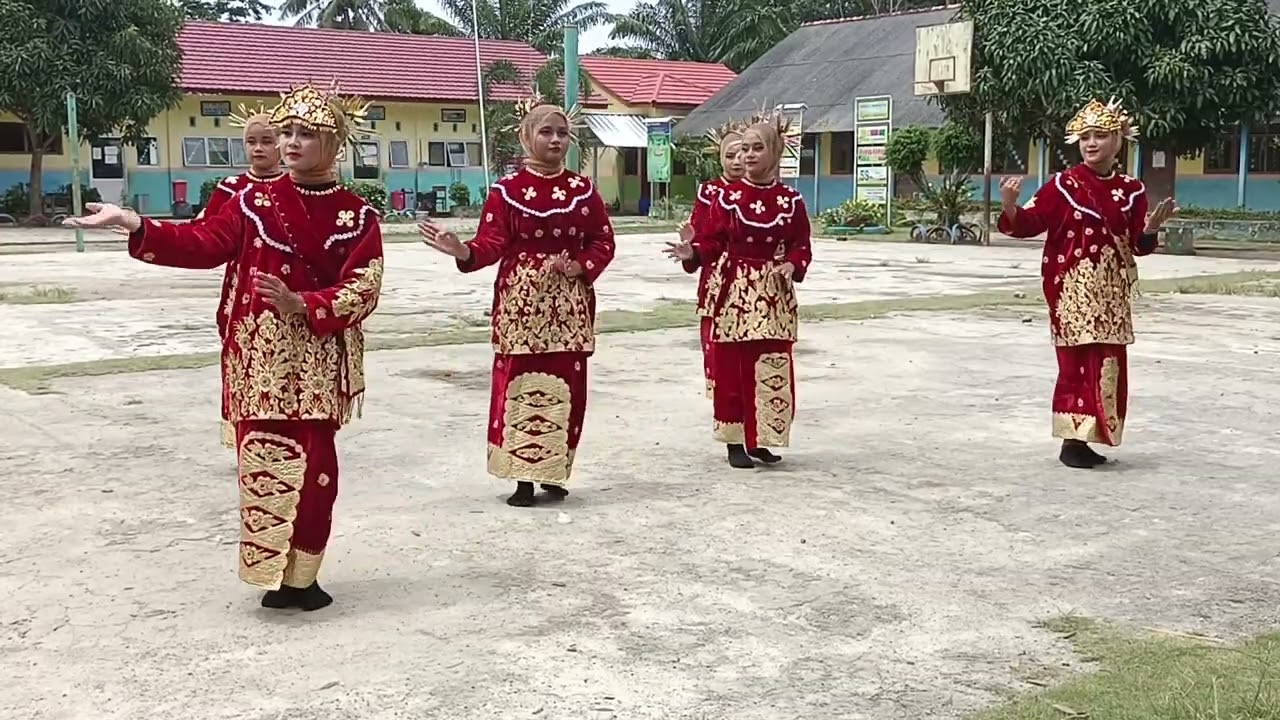 TARI SAMBUT KHAS BANGKA