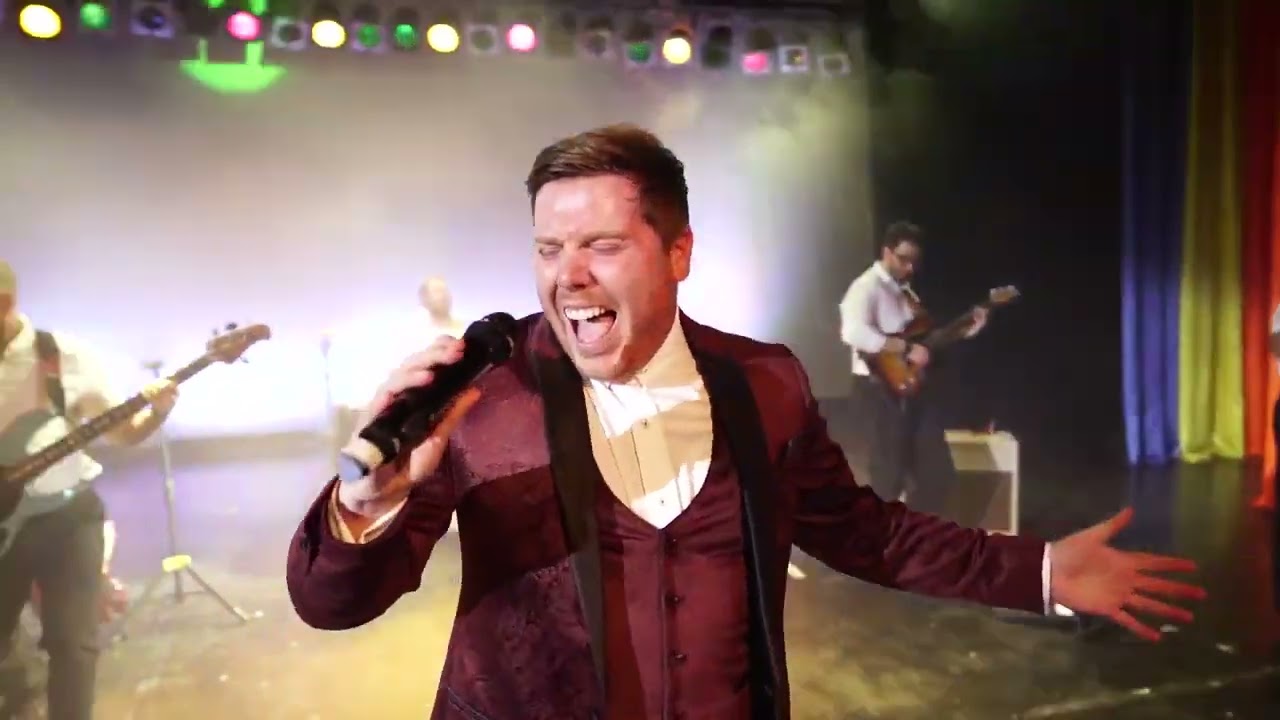 Dominic Creighton | Piano Vocalist | Big Foot Events