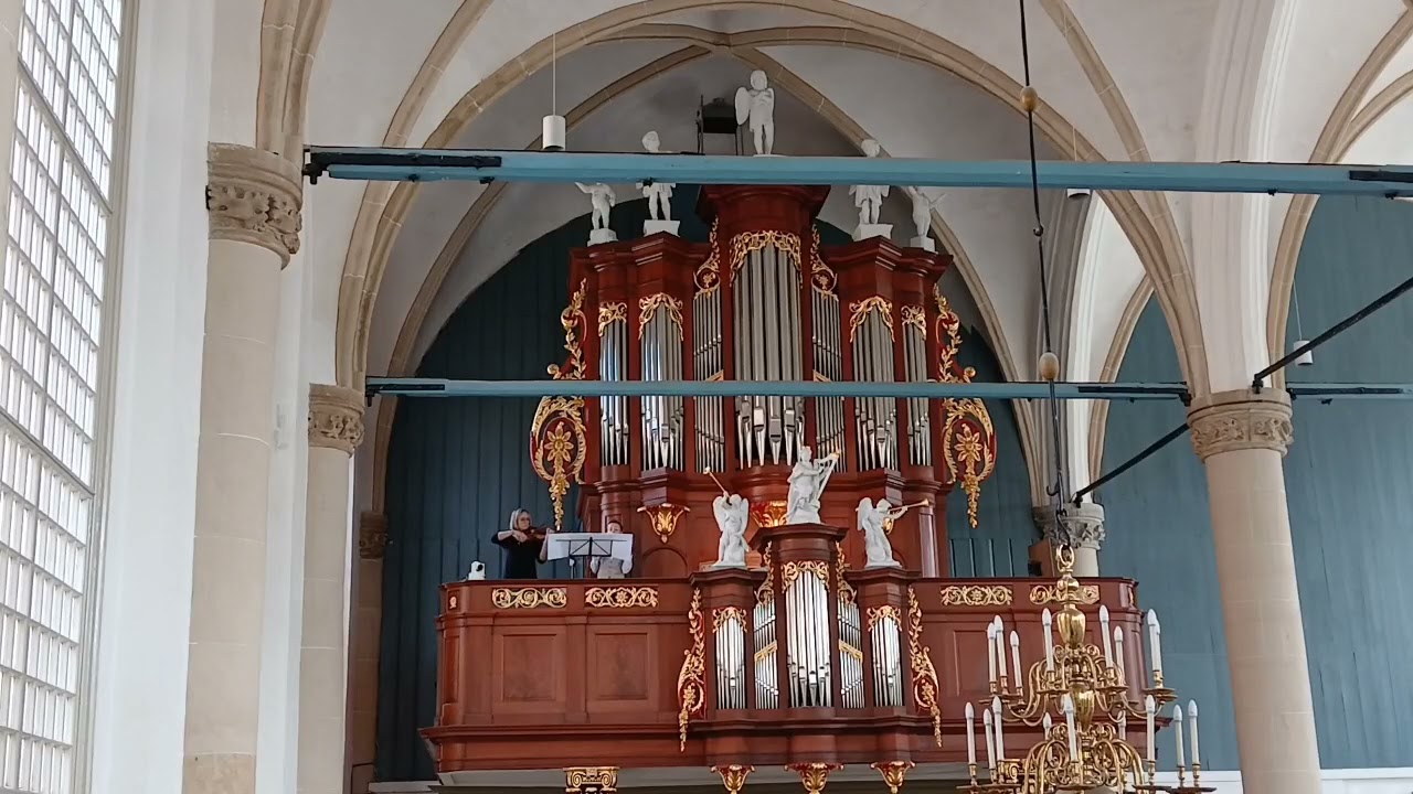 Gavotte+ Geprezen zij de Heer. (Orgel, viool, panfluit Joas Luiten)