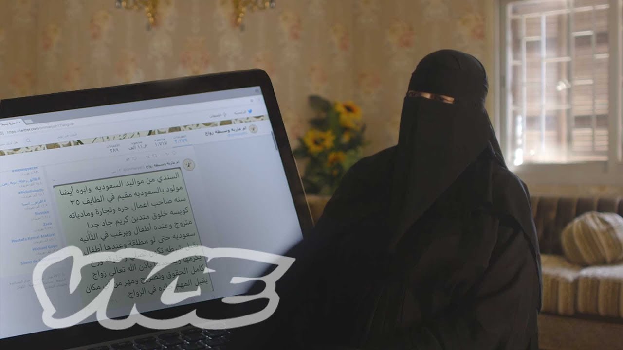 عشرة أسئلة لطالما أردت طرحها على خطّابة